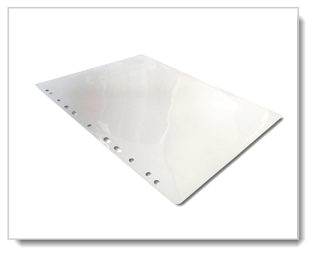 Een lege map met insteekhoes voor cover